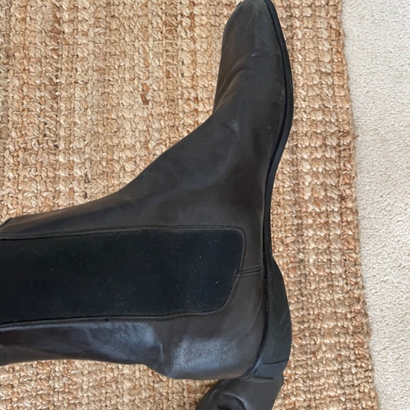 Chanel Black Leather Chelsea Boots 9 - Picture 4 of 8